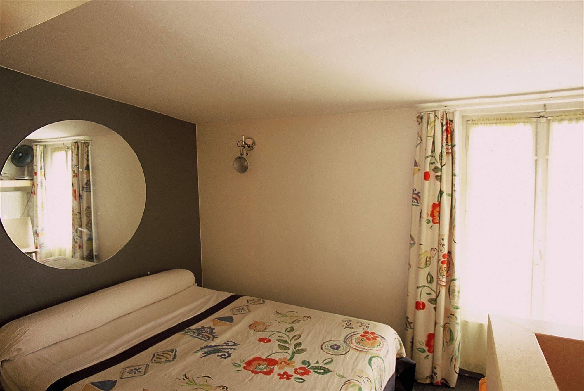 Des Canettes 3* Paris